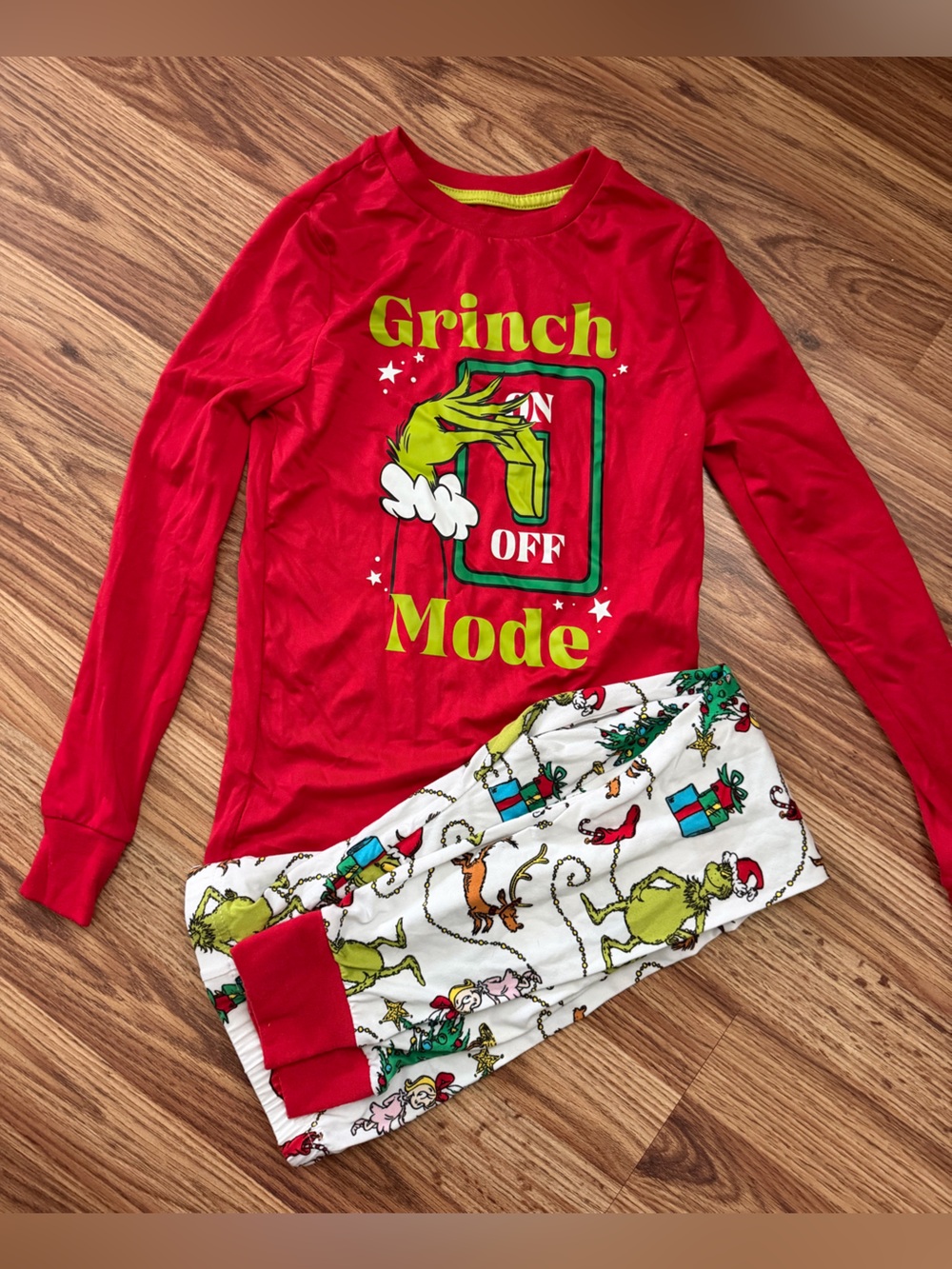 The Grinch Kids Christmas Pajama Set - Red & White Size 10